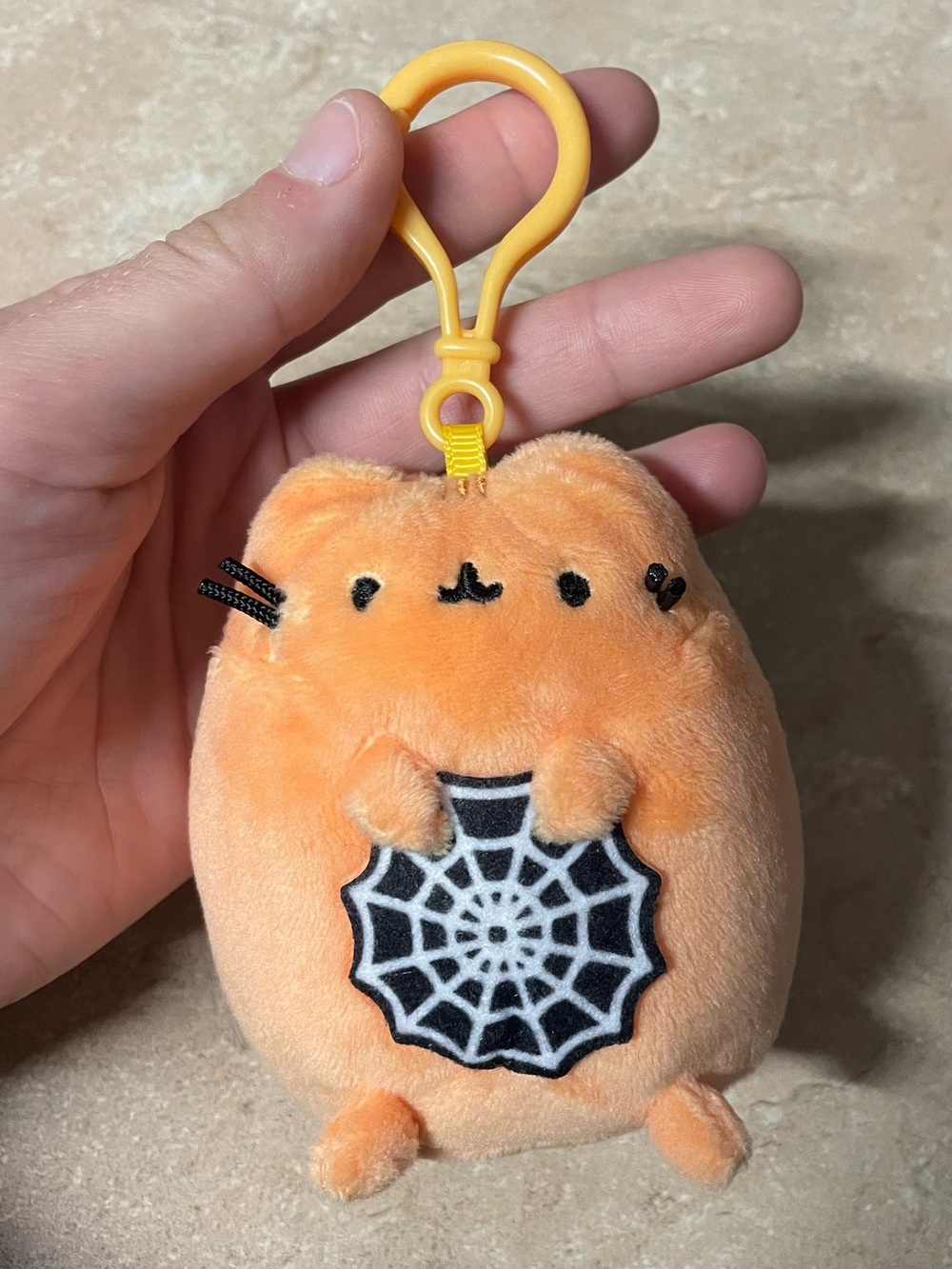 New Gund Pusheen 2026 Halloween Mystery Plush Clip Orange Cat Spiderweb - Picture 2 of 10